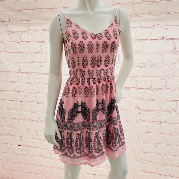 Sage Spool N72 Pink Floral Paisley Boho Sleeveless Mini Dress Size M - Picture 1 of 7